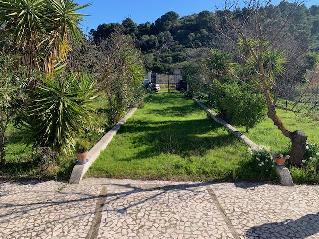 villetta palude mezzane giardino 6