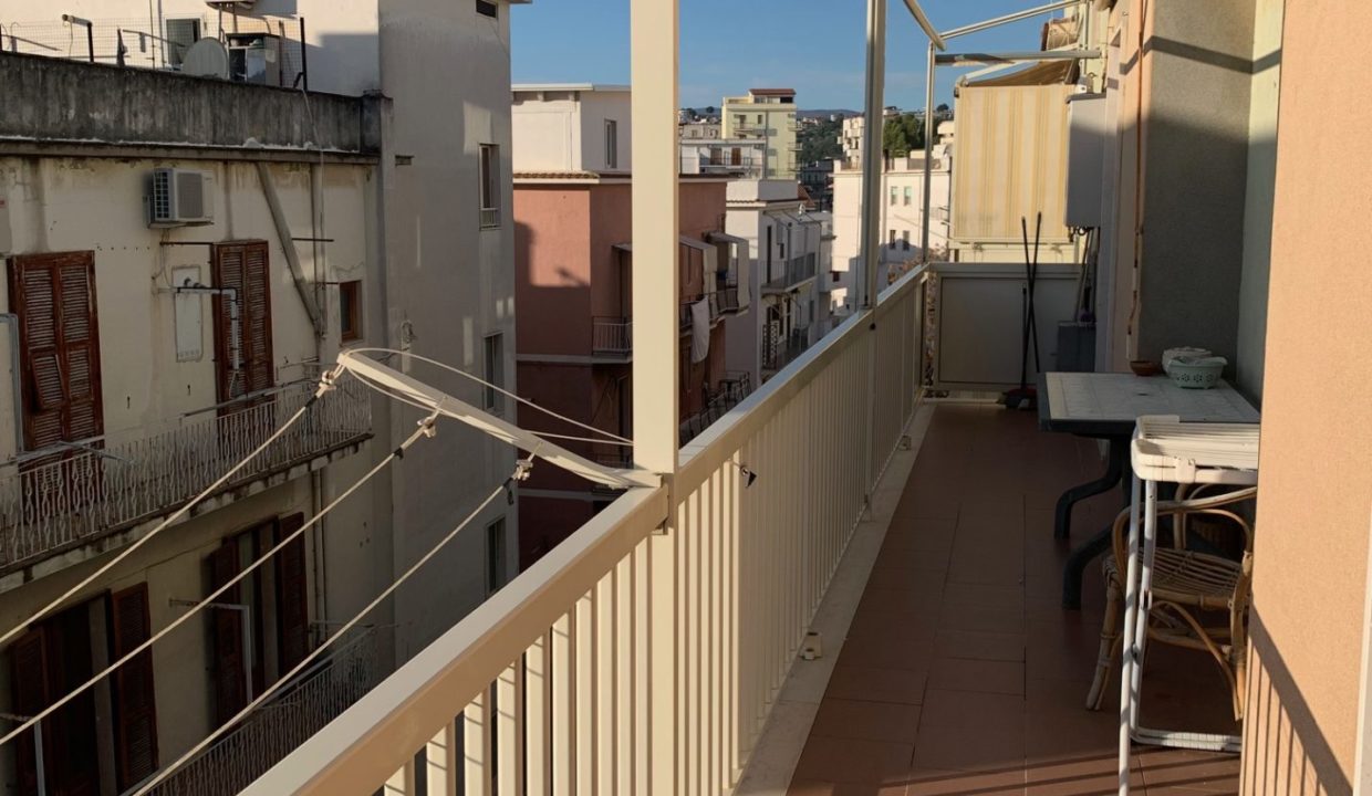 app via pascoli balcone 1