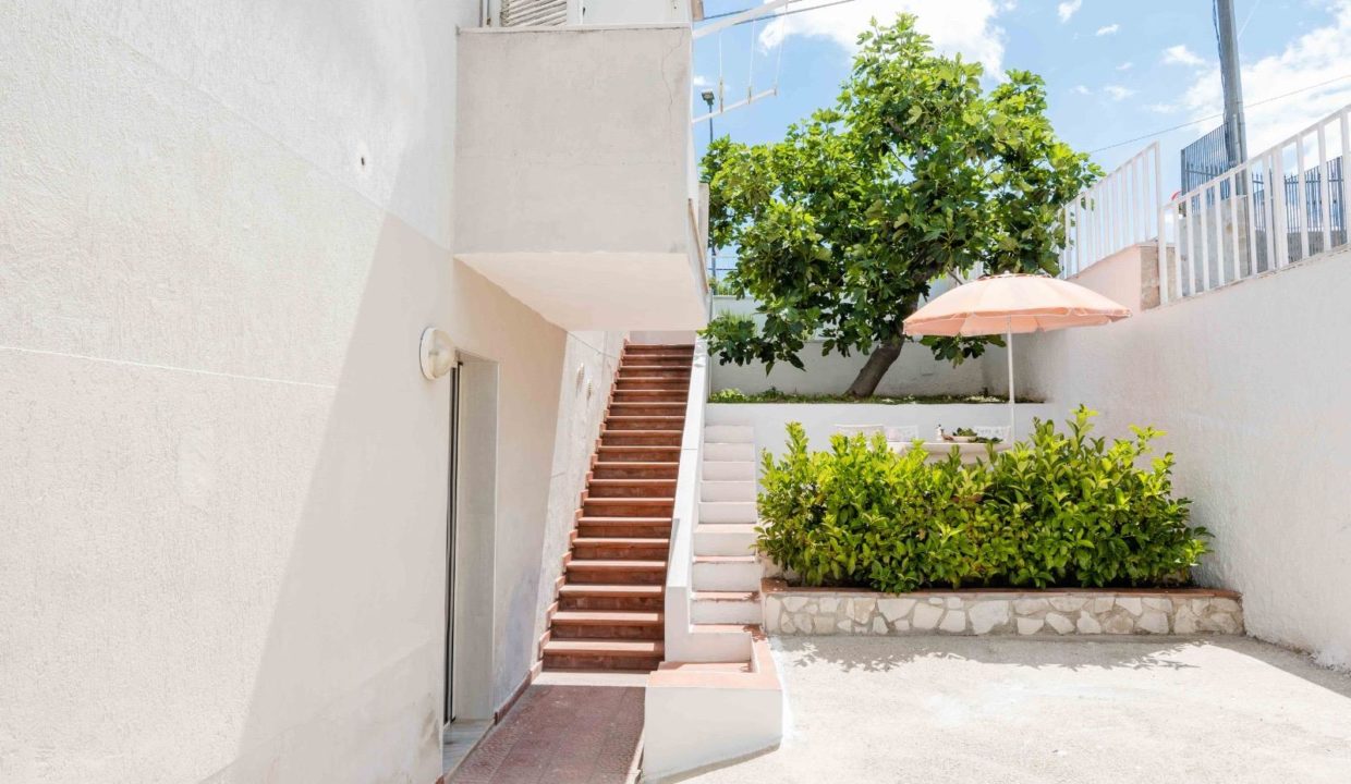 villetta s.margherita piazzale esterno