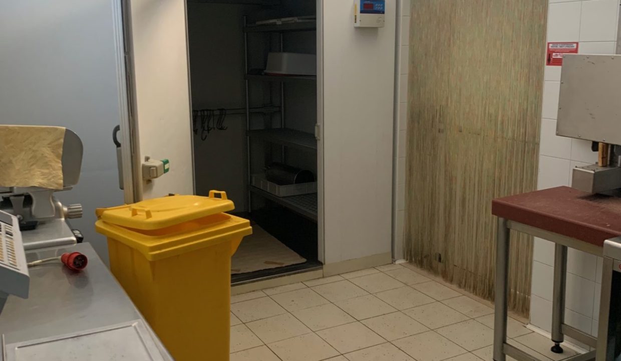 market litoranea retrobanco 5