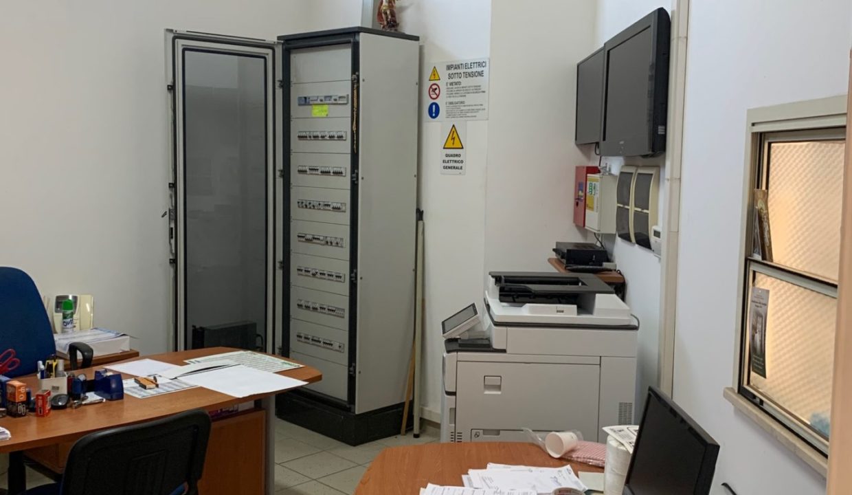 market litoranea uffici 1